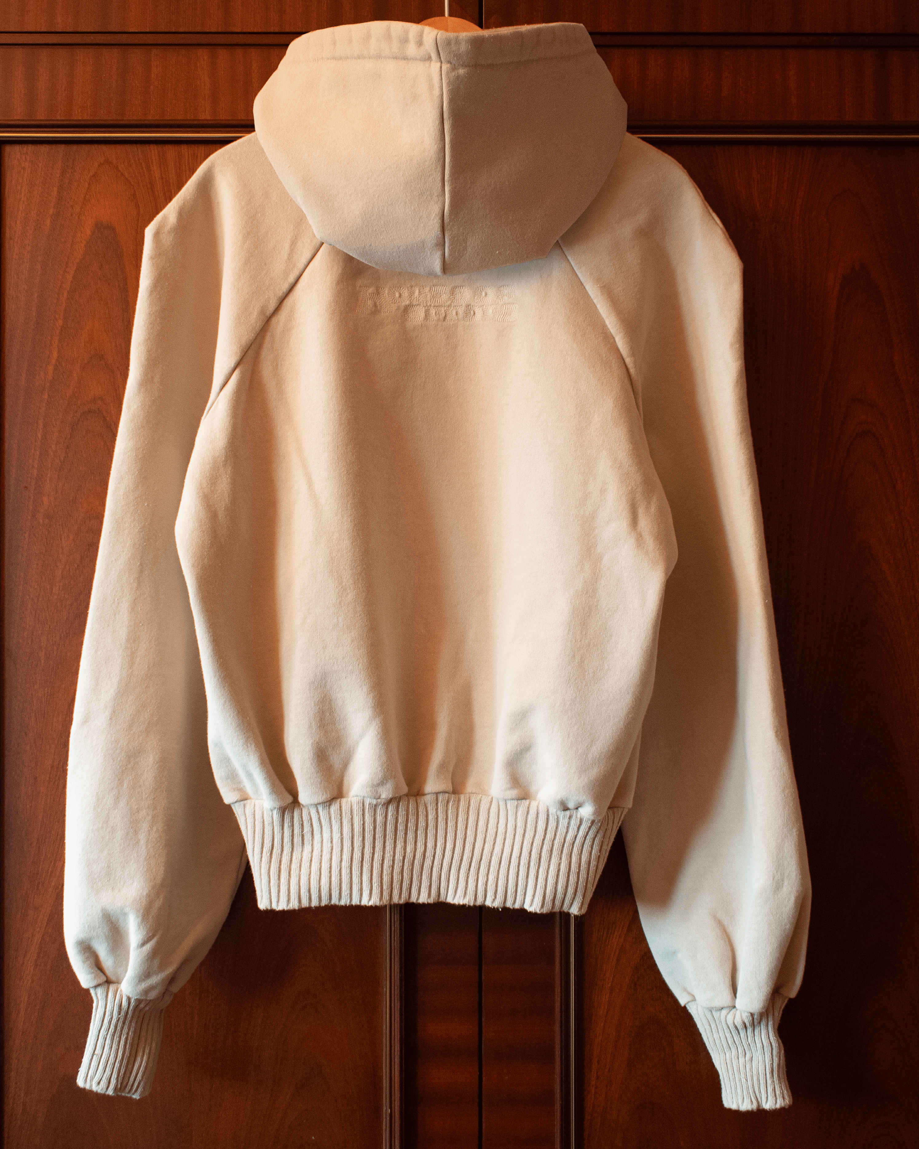 WOOL CHAIN-QUILT HOODIE IN SAHARA – HOUSE OF ERRORS