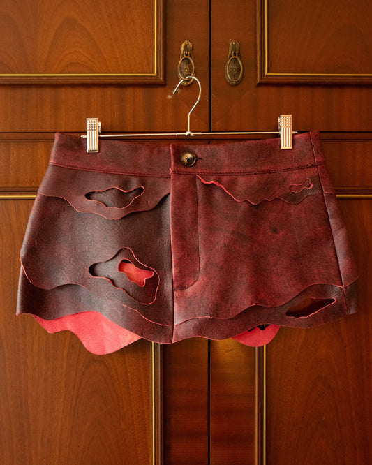 LEATHER TOPO SKIRT IN BLUD RED