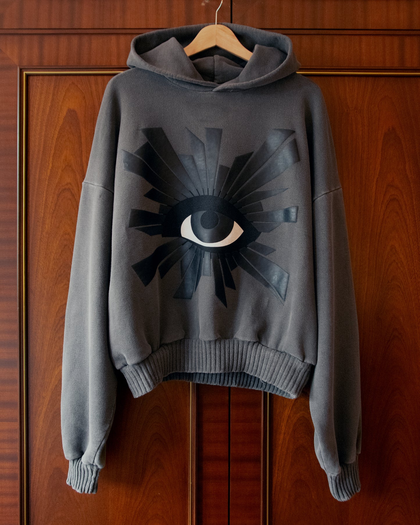 ALL-SEEING HOODIE IN SABLE